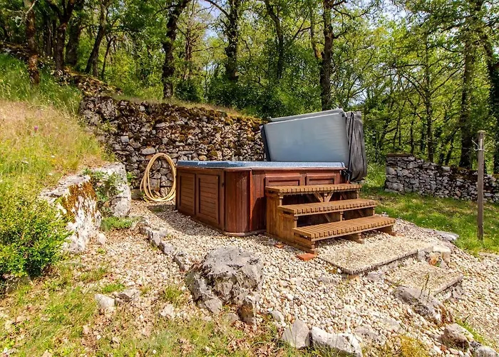 Lot Valley - Hidden Gem For Peaceful Getaways Tour-de-Faure